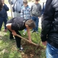 Ученици от XVI ОУ "Св. св. Кирил и Методий" засадиха дръвчета за Деня на Земята